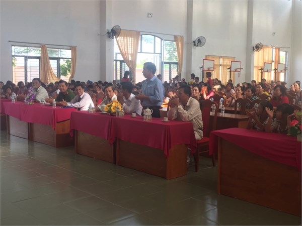đại biểu tham dự.jpg